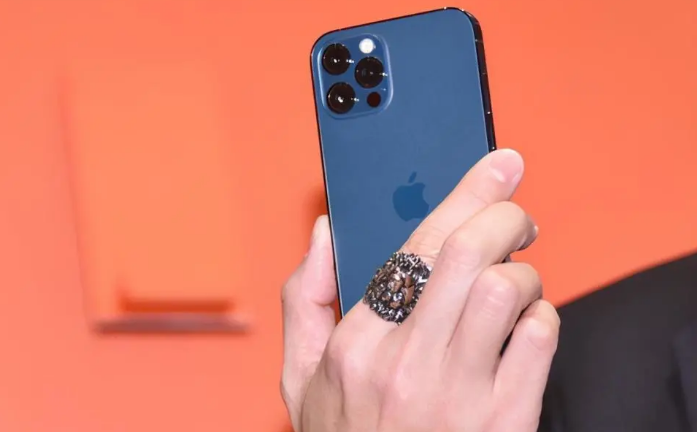 新安苹果手机维修分享iPhone12系列重启方法教程 